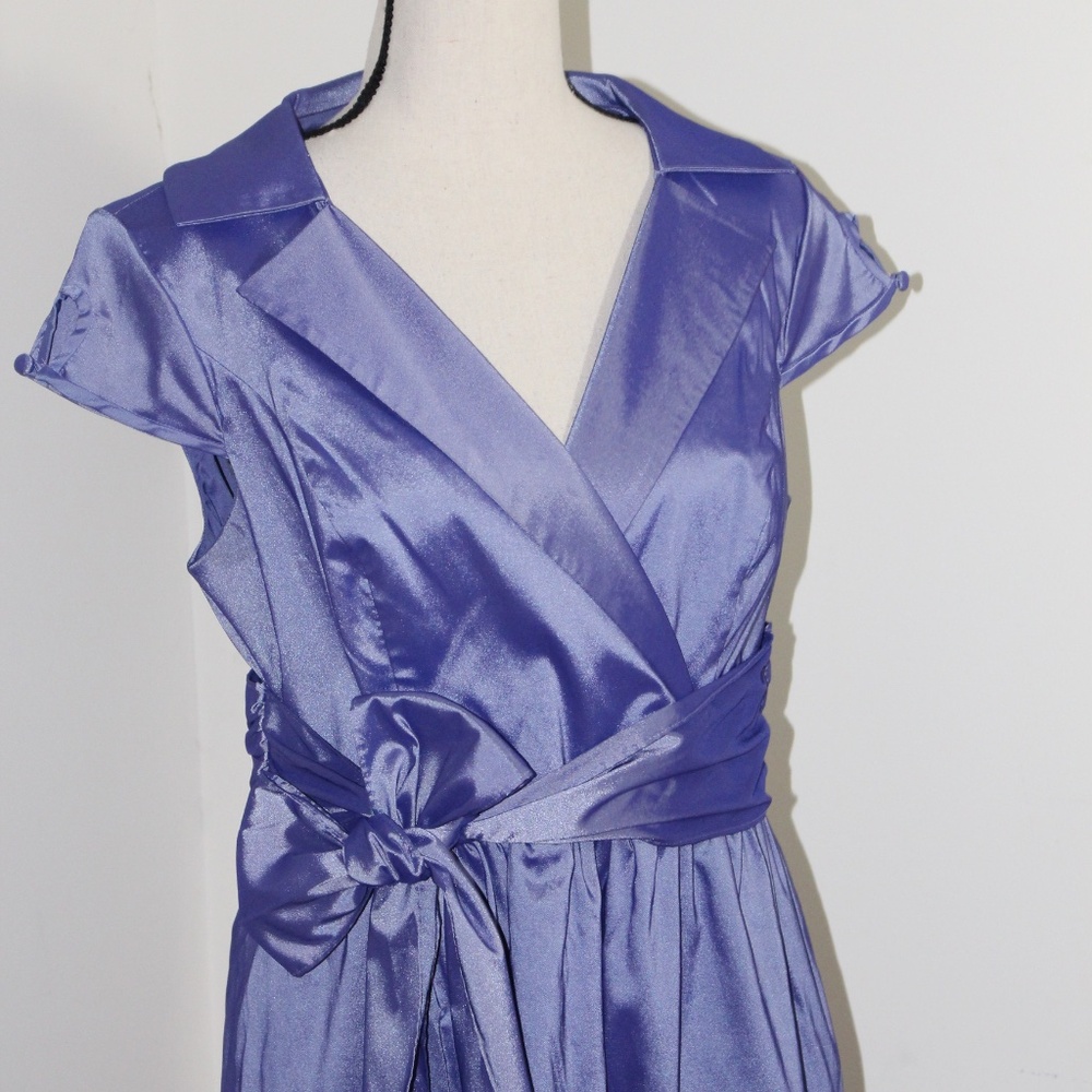 Adrianna Papell, Lavender Formal Cocktail dress with floral detailing..... - Picture 10 of 15